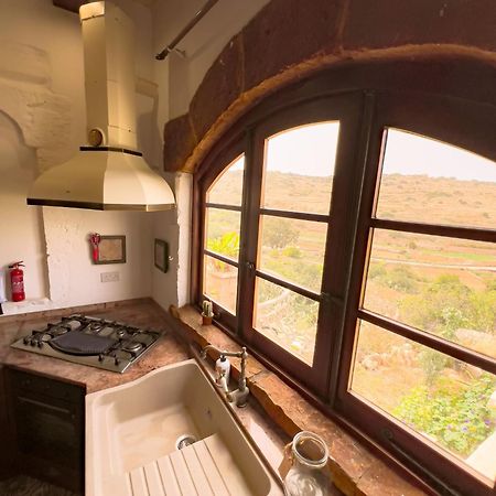 Traditional Maltese Home By Ma Properties Сейнт Полс Бей Екстериор снимка