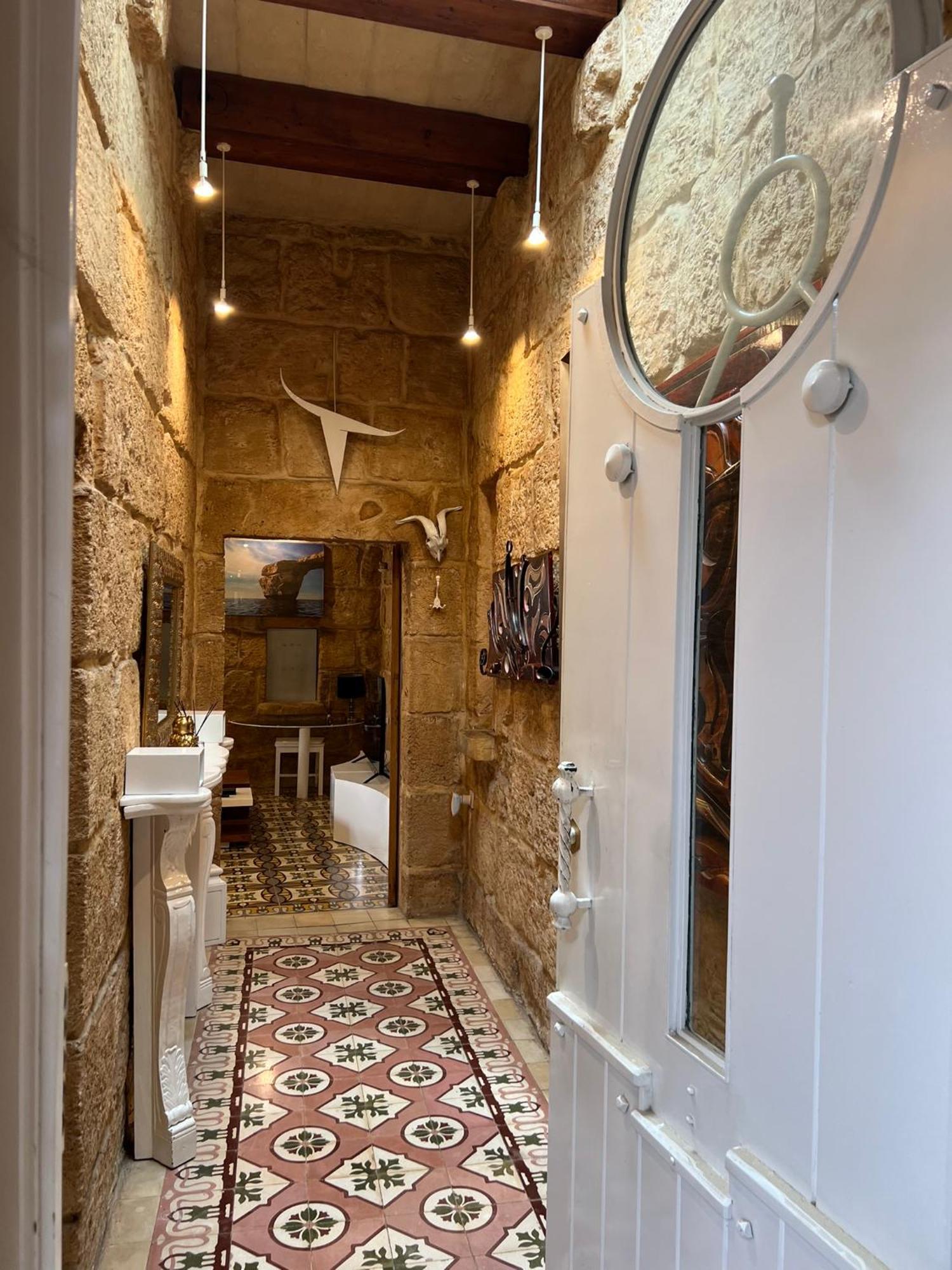 Traditional Maltese Home By Ma Properties Сейнт Полс Бей Екстериор снимка