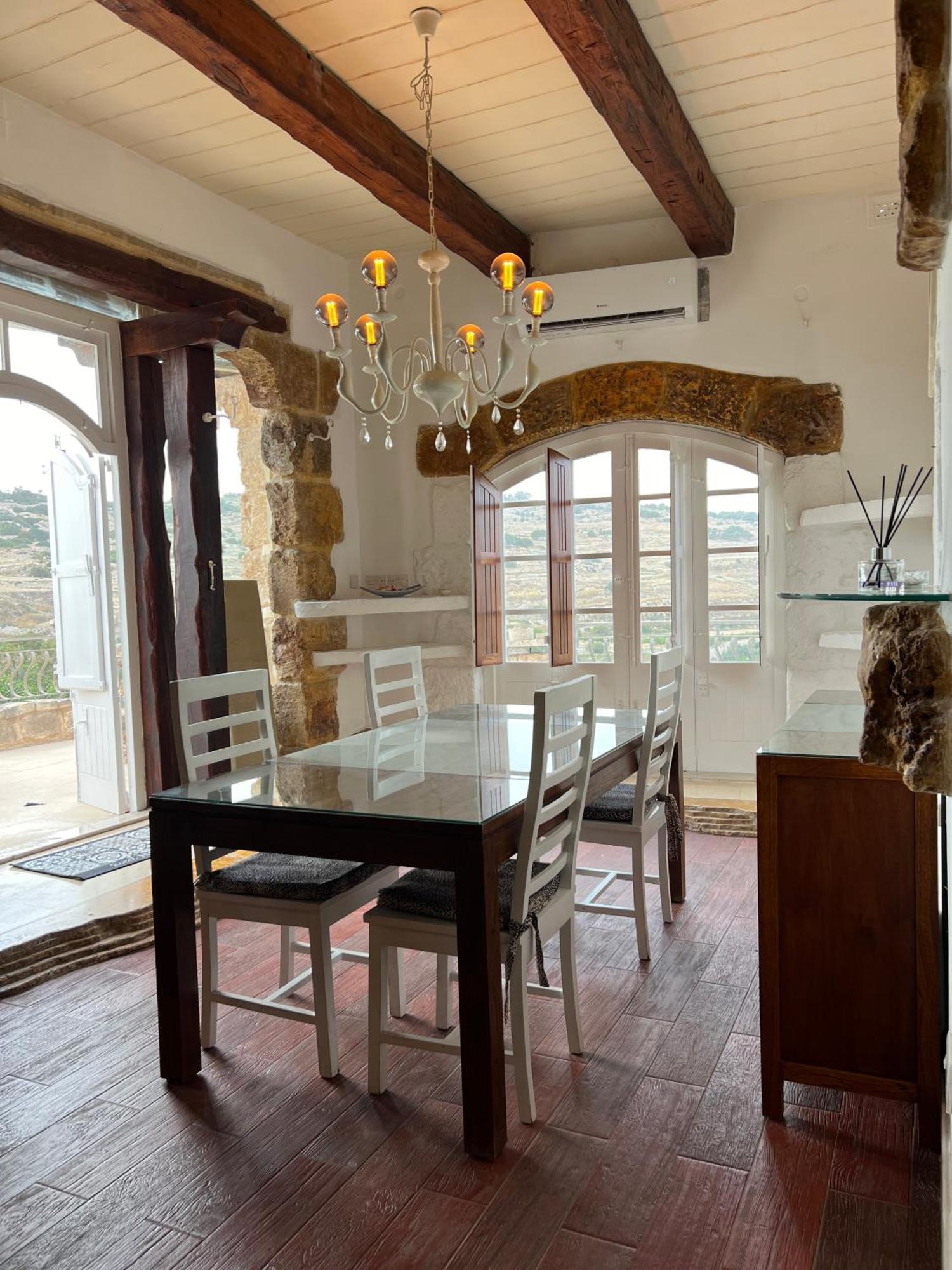 Traditional Maltese Home By Ma Properties Сейнт Полс Бей Екстериор снимка