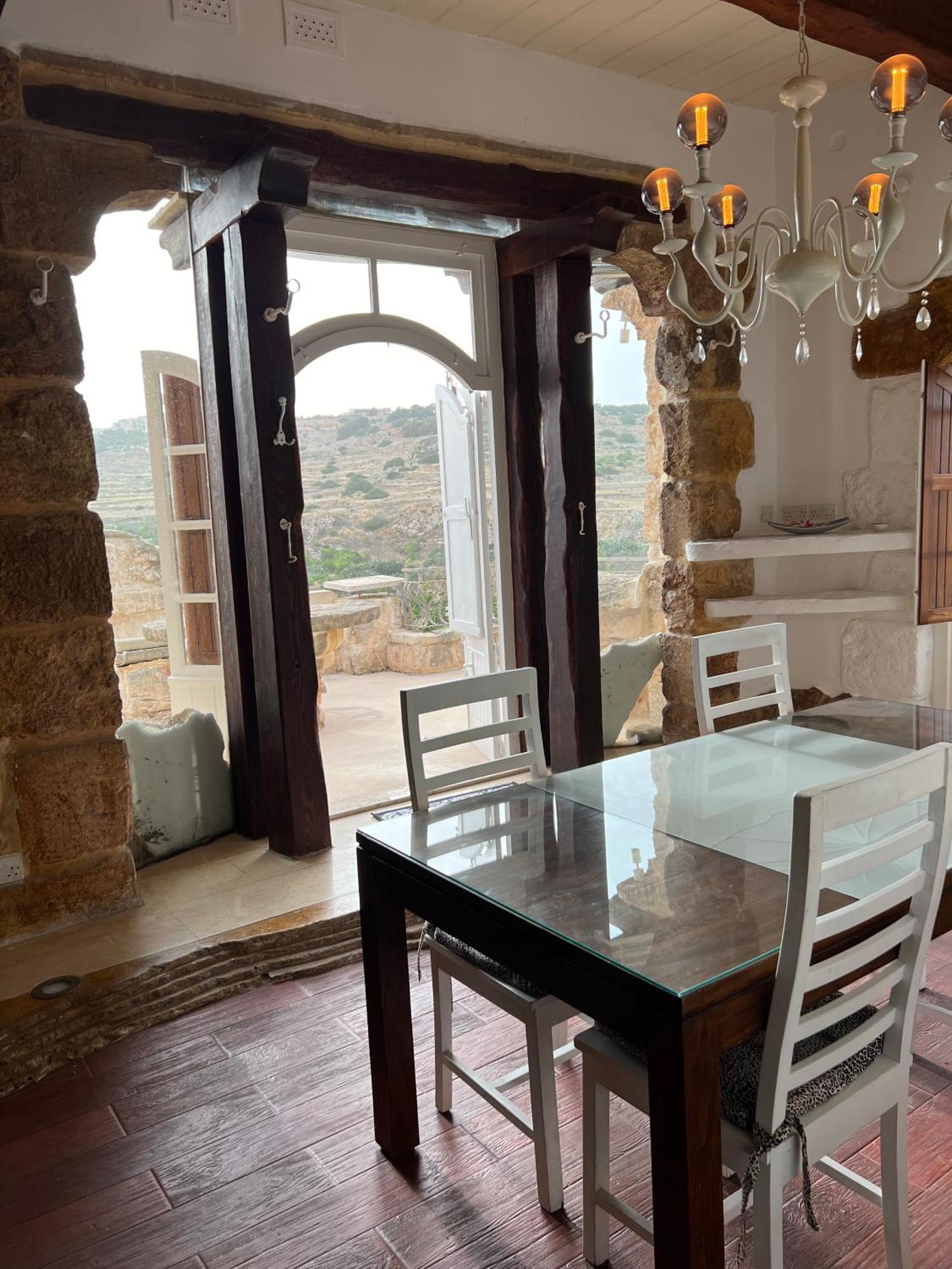 Traditional Maltese Home By Ma Properties Сейнт Полс Бей Екстериор снимка