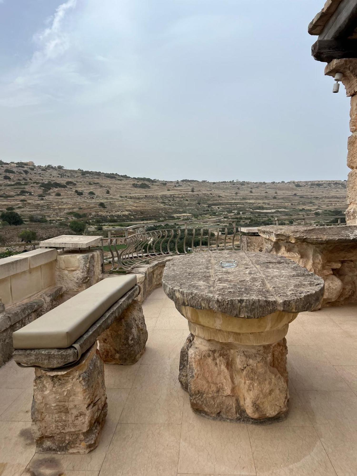 Traditional Maltese Home By Ma Properties Сейнт Полс Бей Екстериор снимка