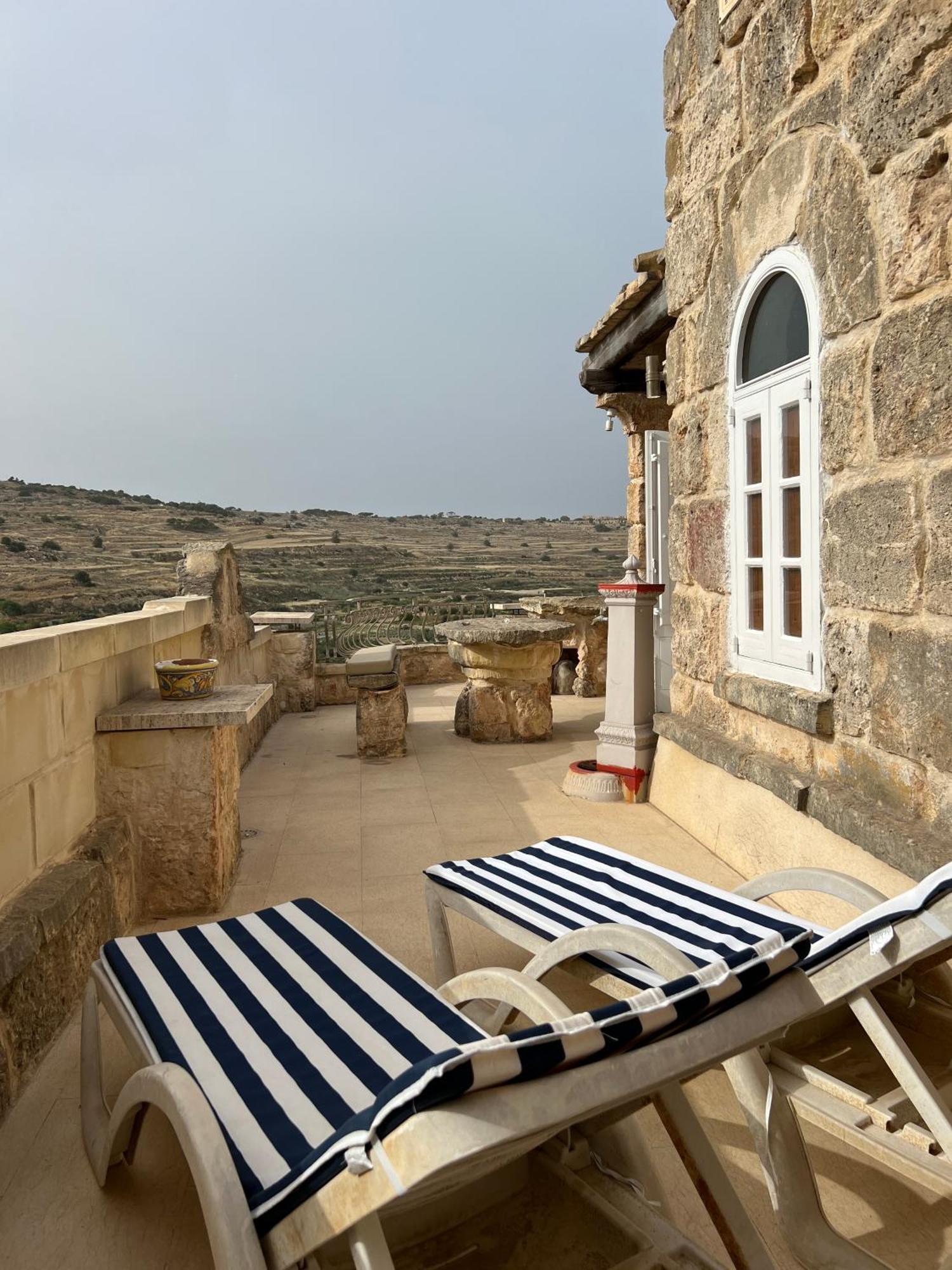 Traditional Maltese Home By Ma Properties Сейнт Полс Бей Екстериор снимка